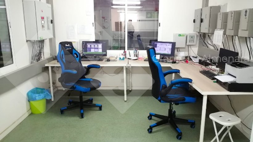 Foto 11: Mais ecr&atilde;s e menos papel num escrit&oacute;rio que transforma dados em informa&ccedil;&atilde;o