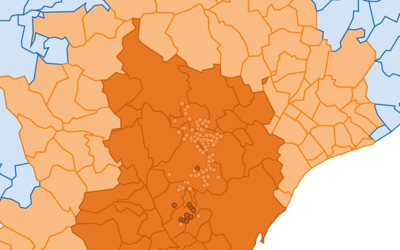 Localizaci&oacute;n detallada de los 227 casos de jabal&iacute;es silvestres detectados en la zona restringida II. C&iacute;rculo claro: casos de casos anteriores. C&iacute;rculo oscuro: nuevos casos notificados (Fuente: Departament d&rsquo;Agricultura, Ramaderia, Pesca i Alimentaci&oacute;).&nbsp;
